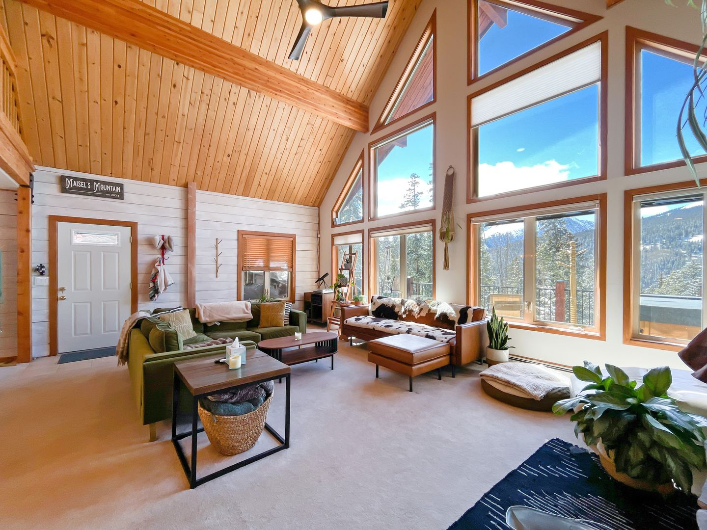 1043 Range Road 5 of 12