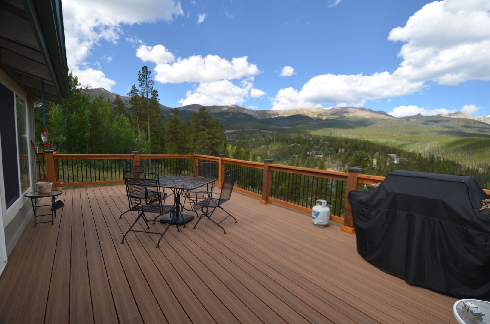 Roof deck at 1148 American Way (2 of 2)