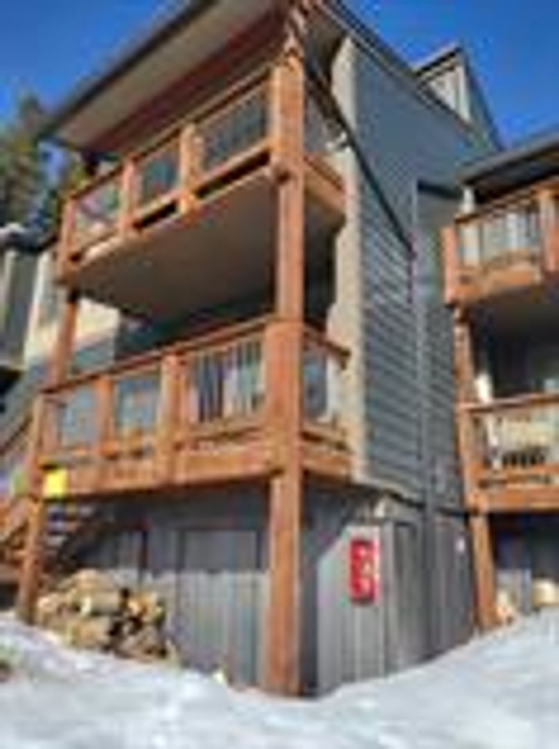 Breckenridge House: 112 ILLINOIS GULCH RD (CR 518)