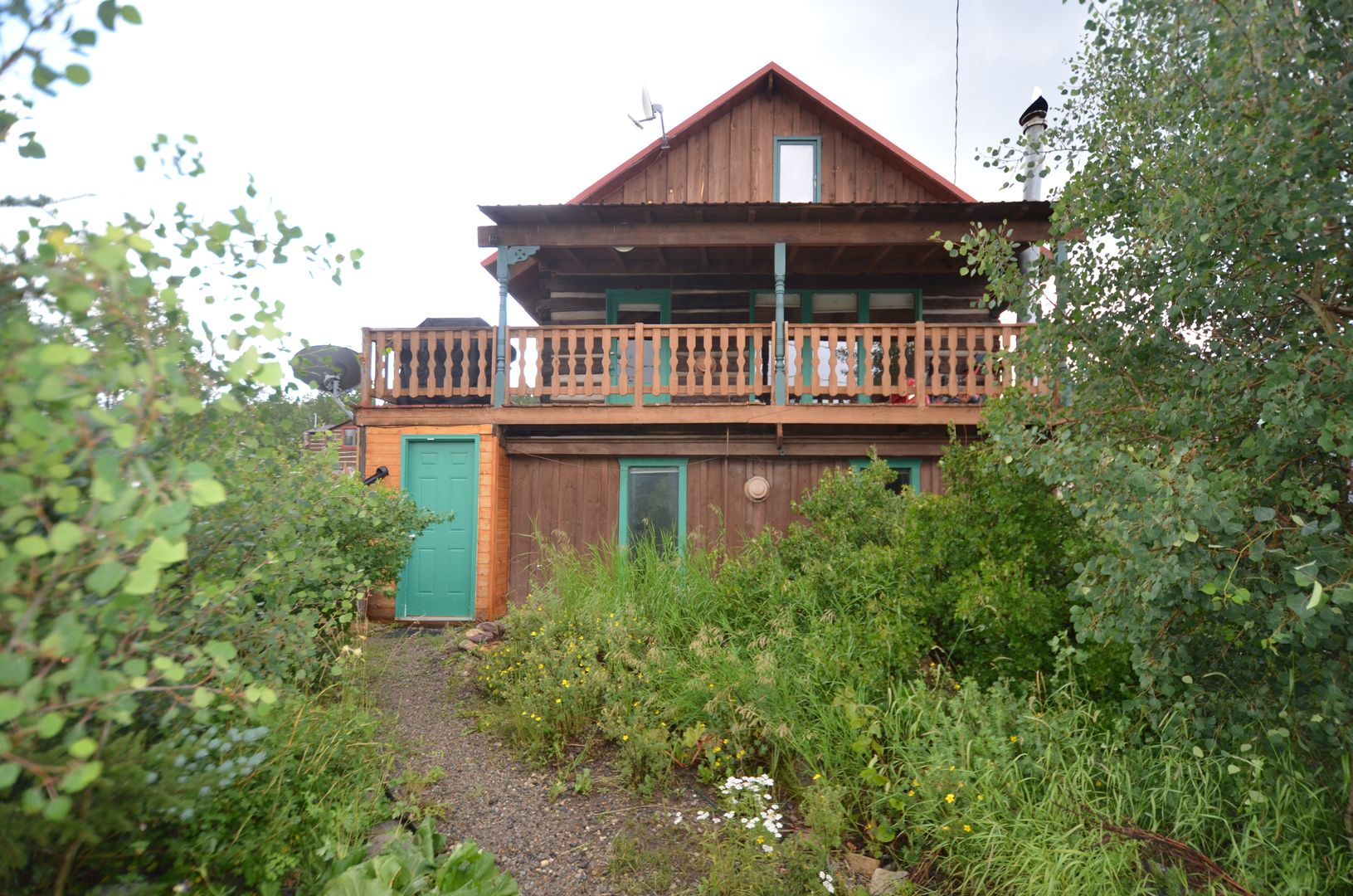 Alma Apartment: 11 W First Avenue