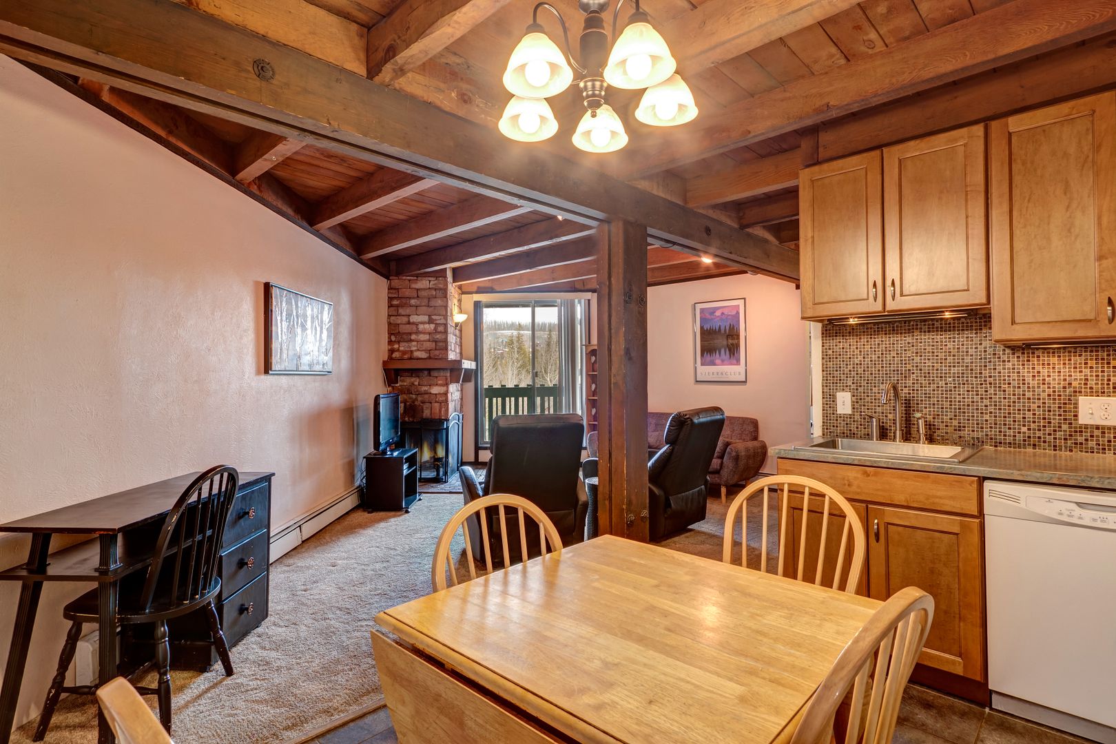 Silverthorne House: 201-C Treehouse