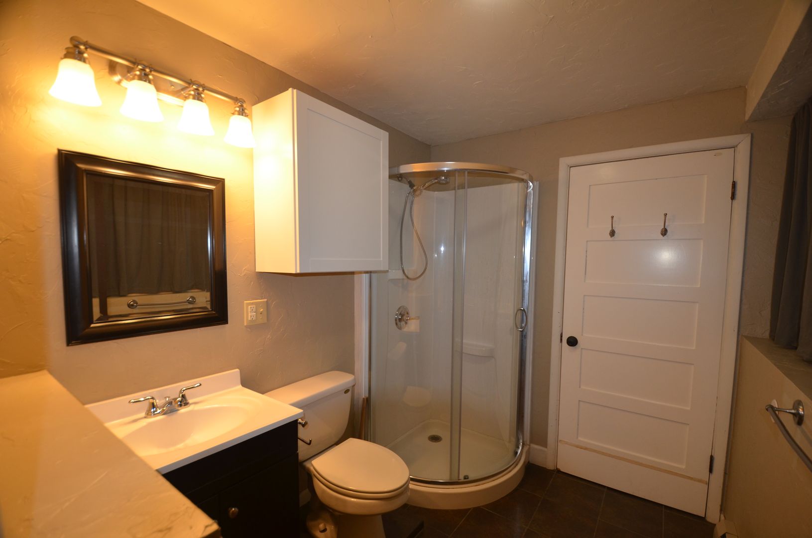 Breckenridge House: 43 Red Feather Road