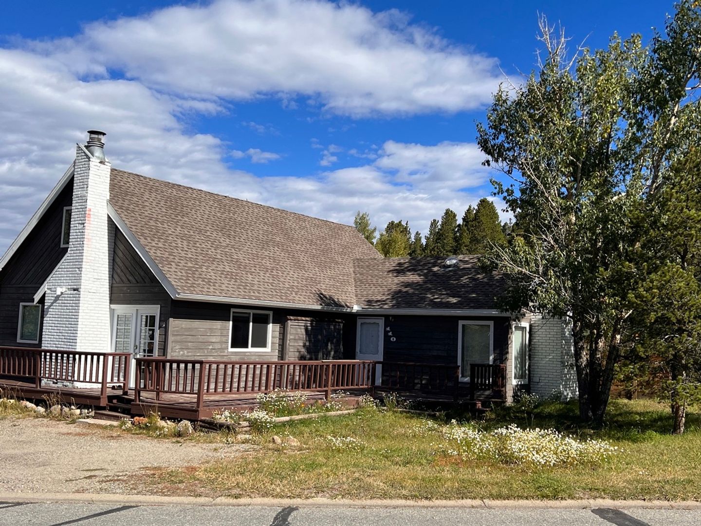 110 Reliance Drive 2 of 12