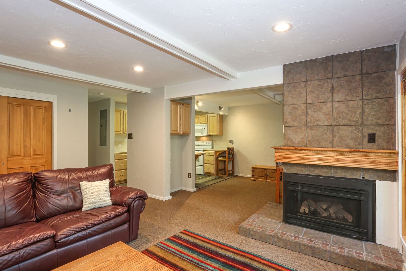 Breckenridge House: 105 Tannenbaum