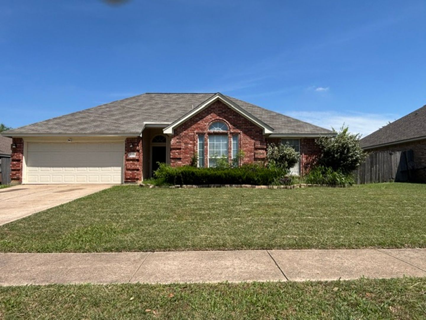 Burleson House: 517 Meadowcrest Dr.