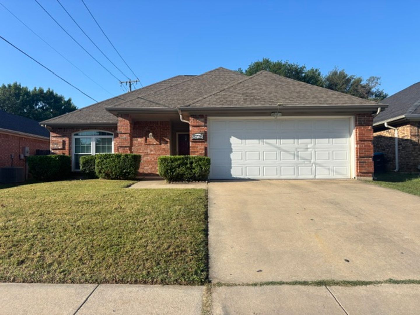 Fort Worth House: 8728 Elbe Trail
