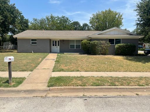 Nicely rehabbed home in Bedford off Bedford Road – photo 1