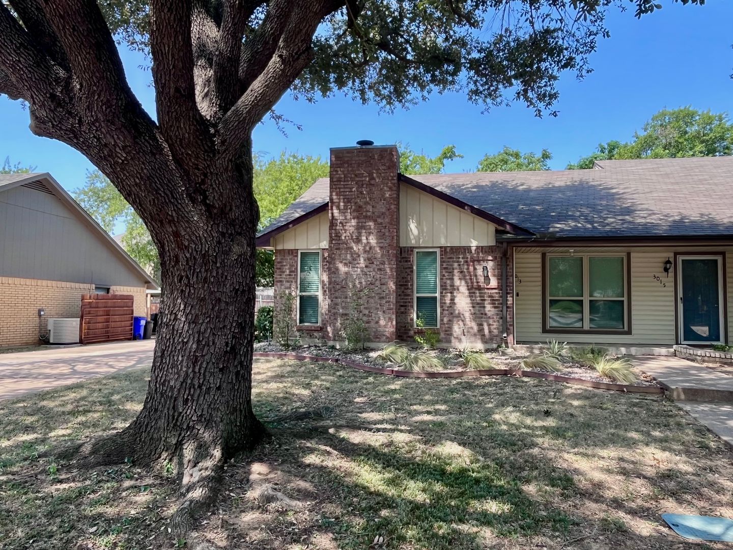 Euless House: 3013 Clover Lane