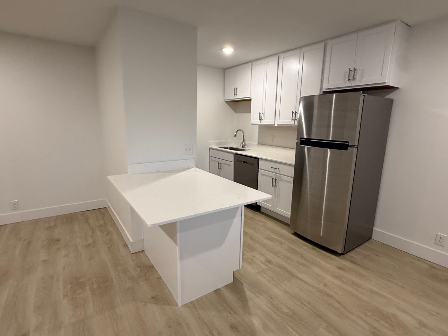 Omaha Apartment: 2520 South 60th Street
