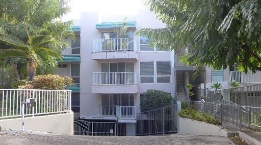 Two Bedroom Condominium in Honolulu – photo 1