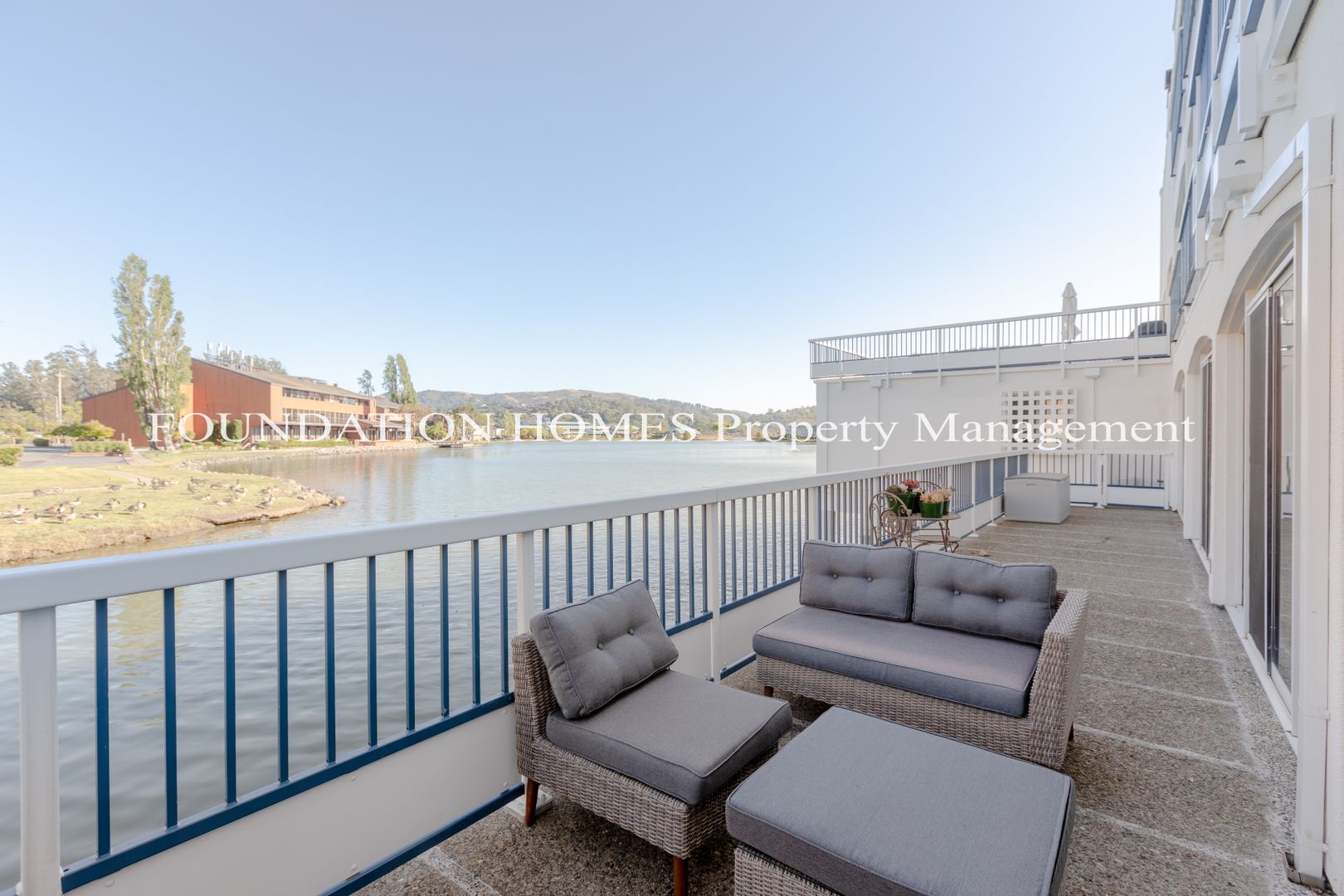 Mill Valley Condo: 1106 Shelter Bay Avenue