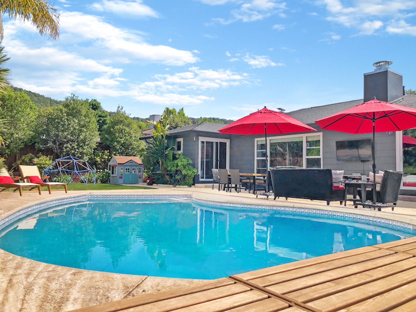 SAN RAFAEL House: 40 CUSHING AVE