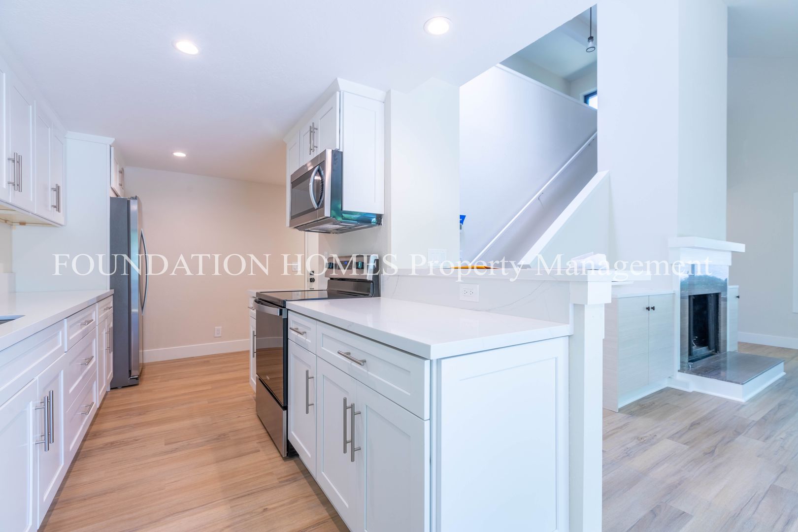 San Rafael House: 74 Windstone Dr
