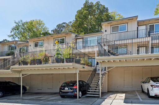 2 Bed/ 1 Ba Condo with Community Pool and Laundry +2 Parking Spaces – photo 1