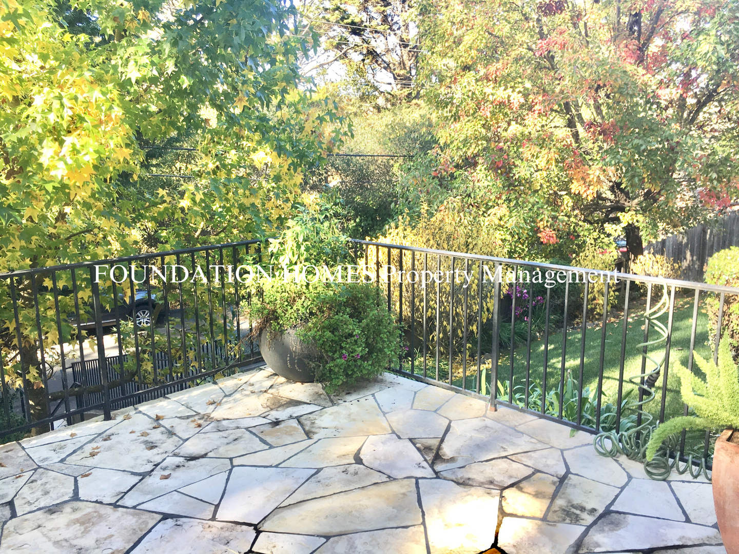 Mill Valley House: 56 N Knoll