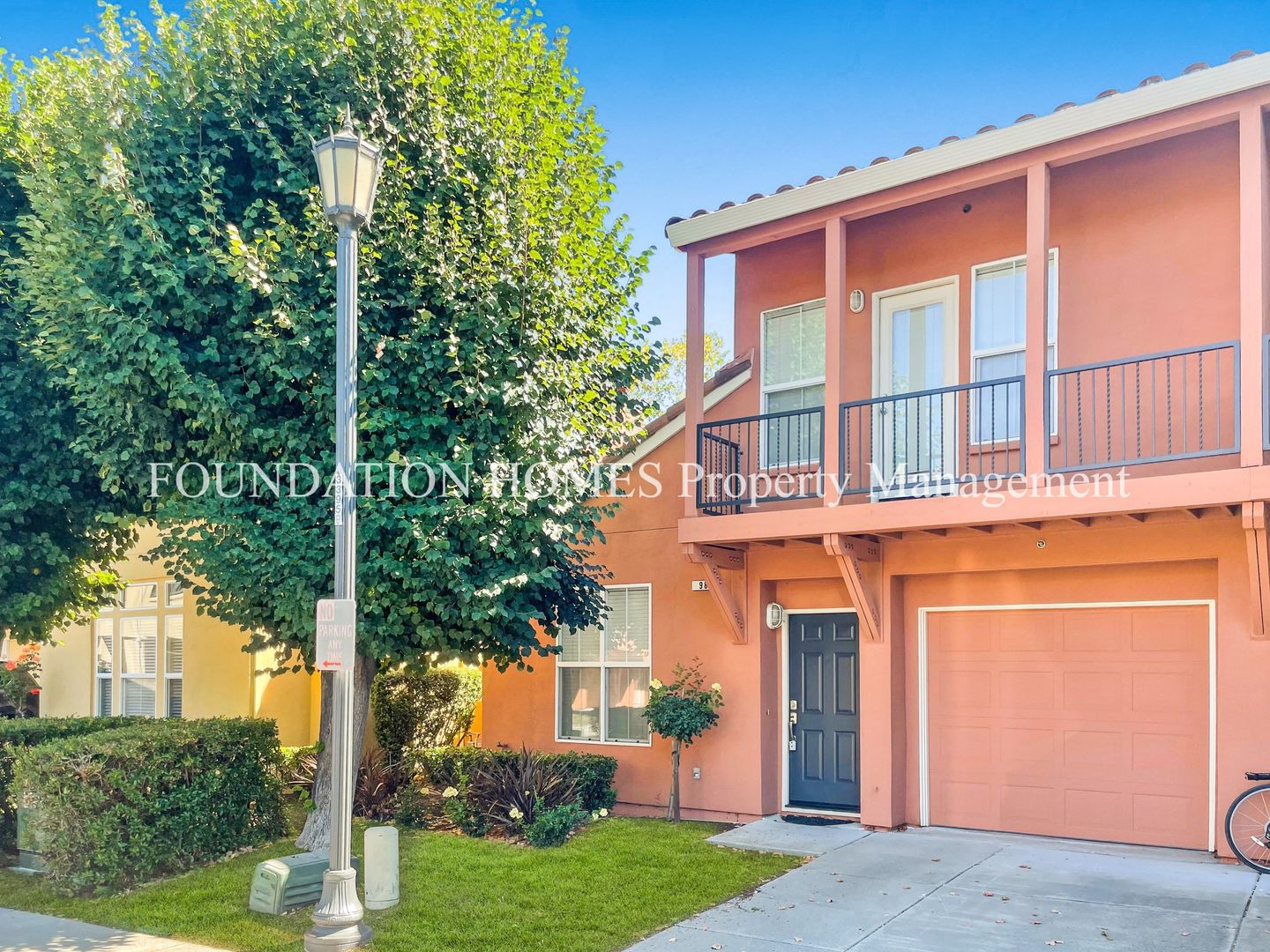 Novato Townhome: 98 Gann Way