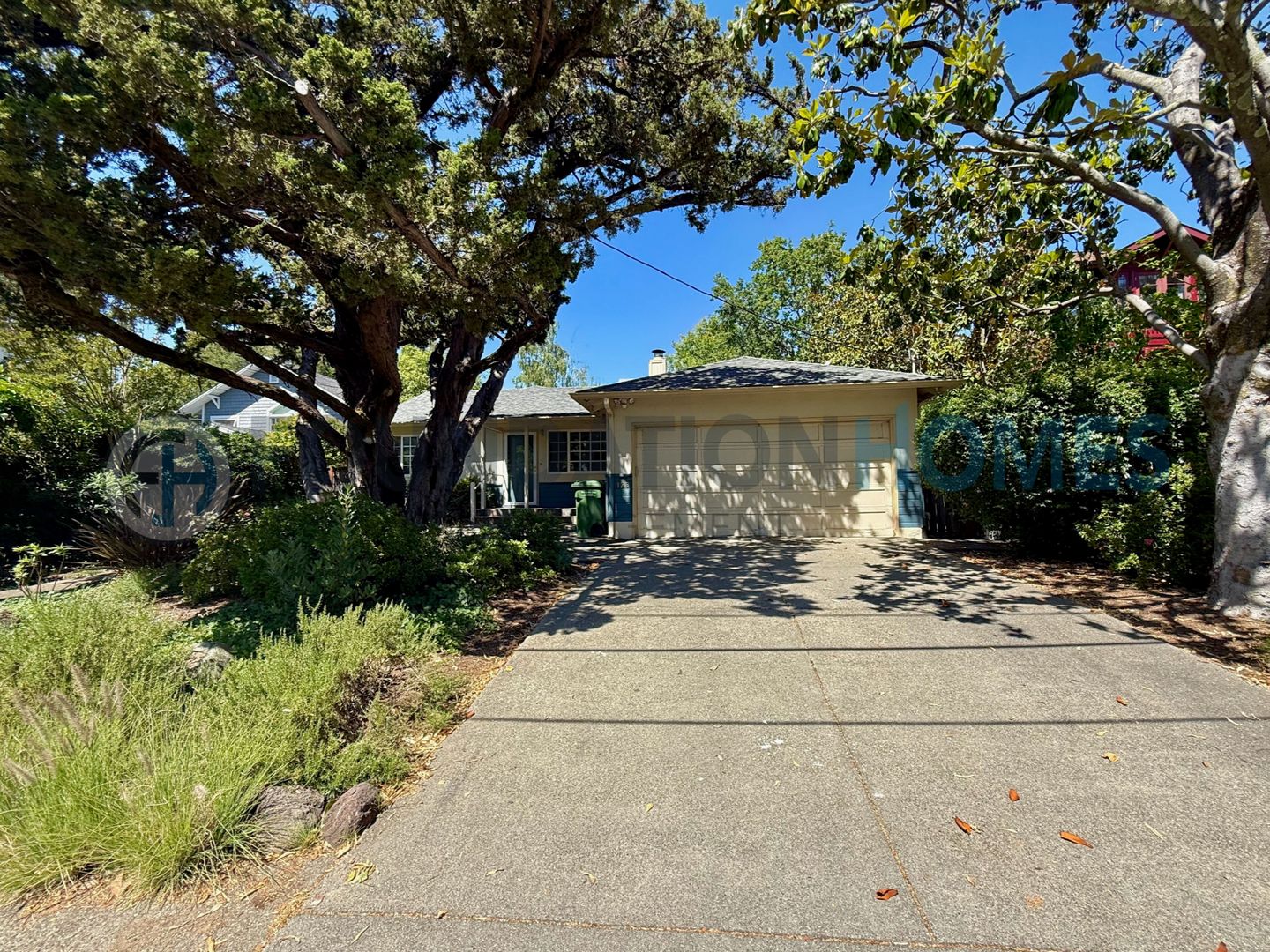 Kentfield House: 128 McAllister Ave., Kentfield, CA 94904