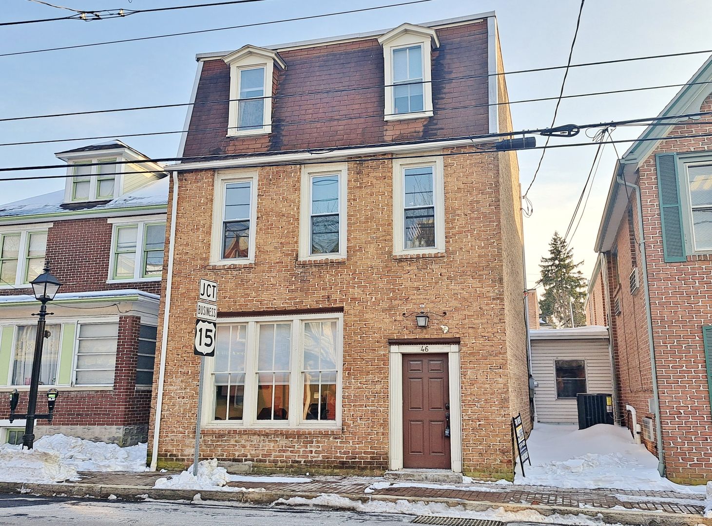 Gettysburg Apartment: 50 W Middle Street