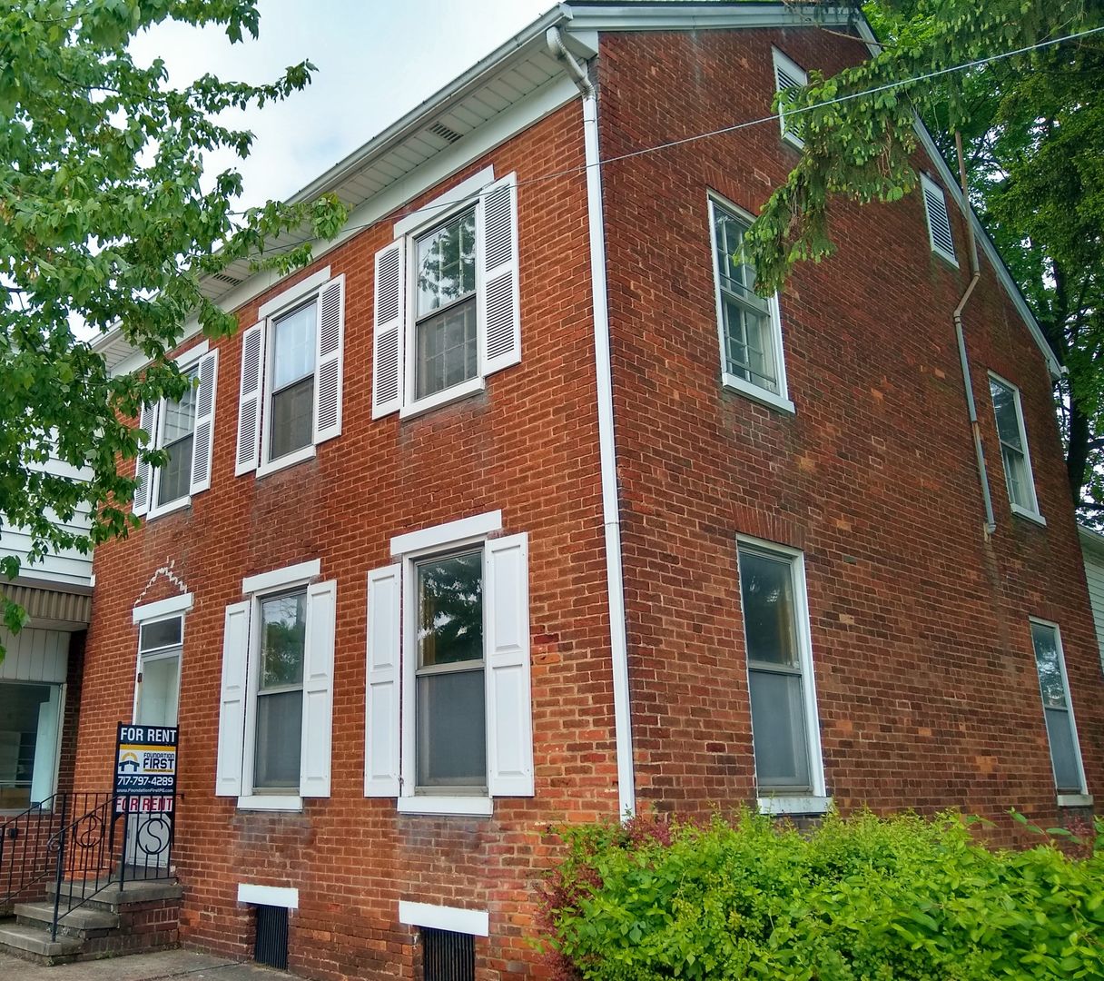 Hanover Apartment: 514 Broadway