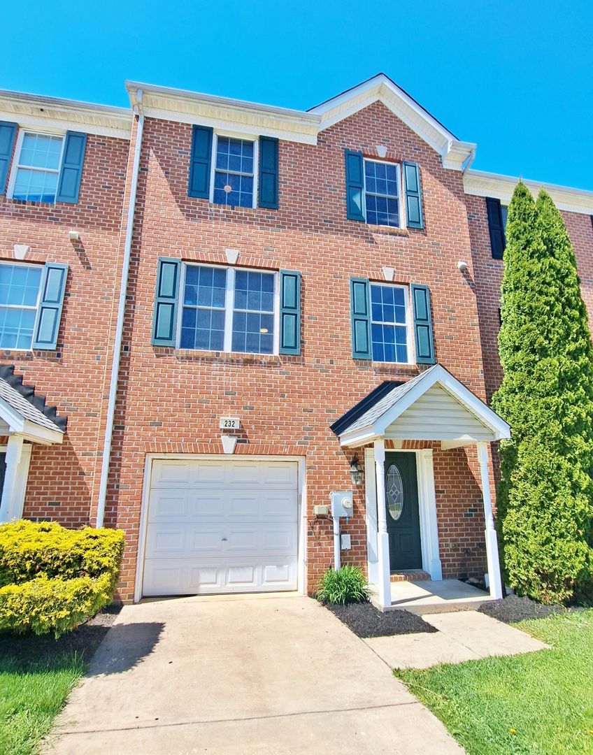 New Freedom House: 232 N Front Street