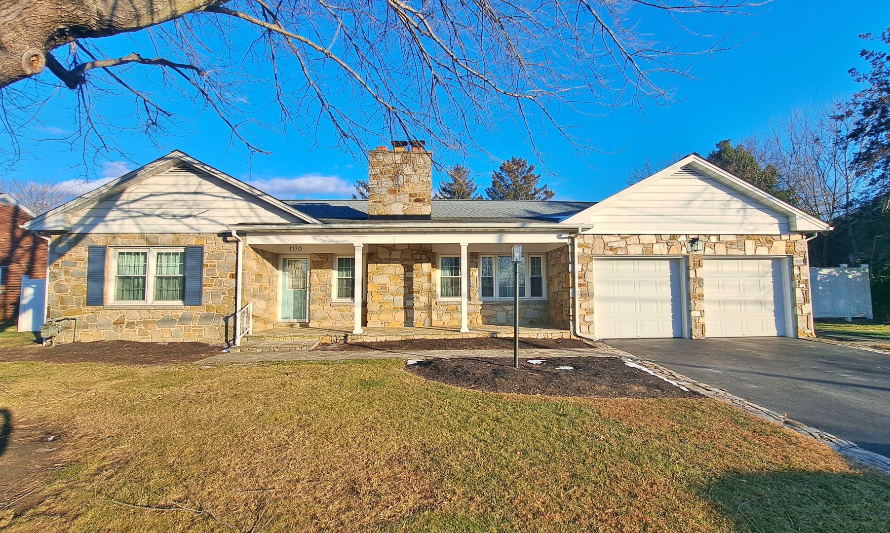 Hanover House: 1170 Westminster Avenue