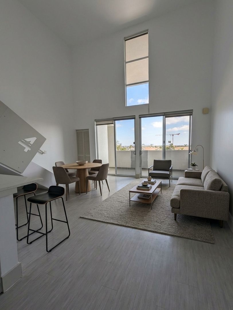 San Diego Apartment: 3077 North Park Way