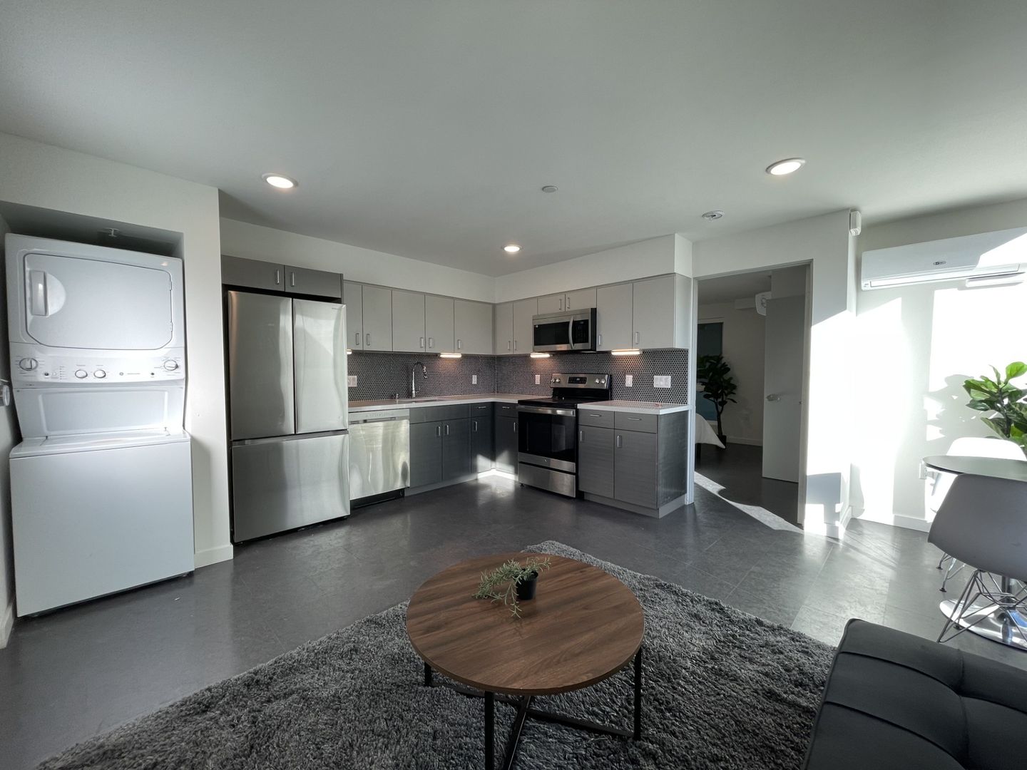 San Diego Apartment: 2441 University Ave
