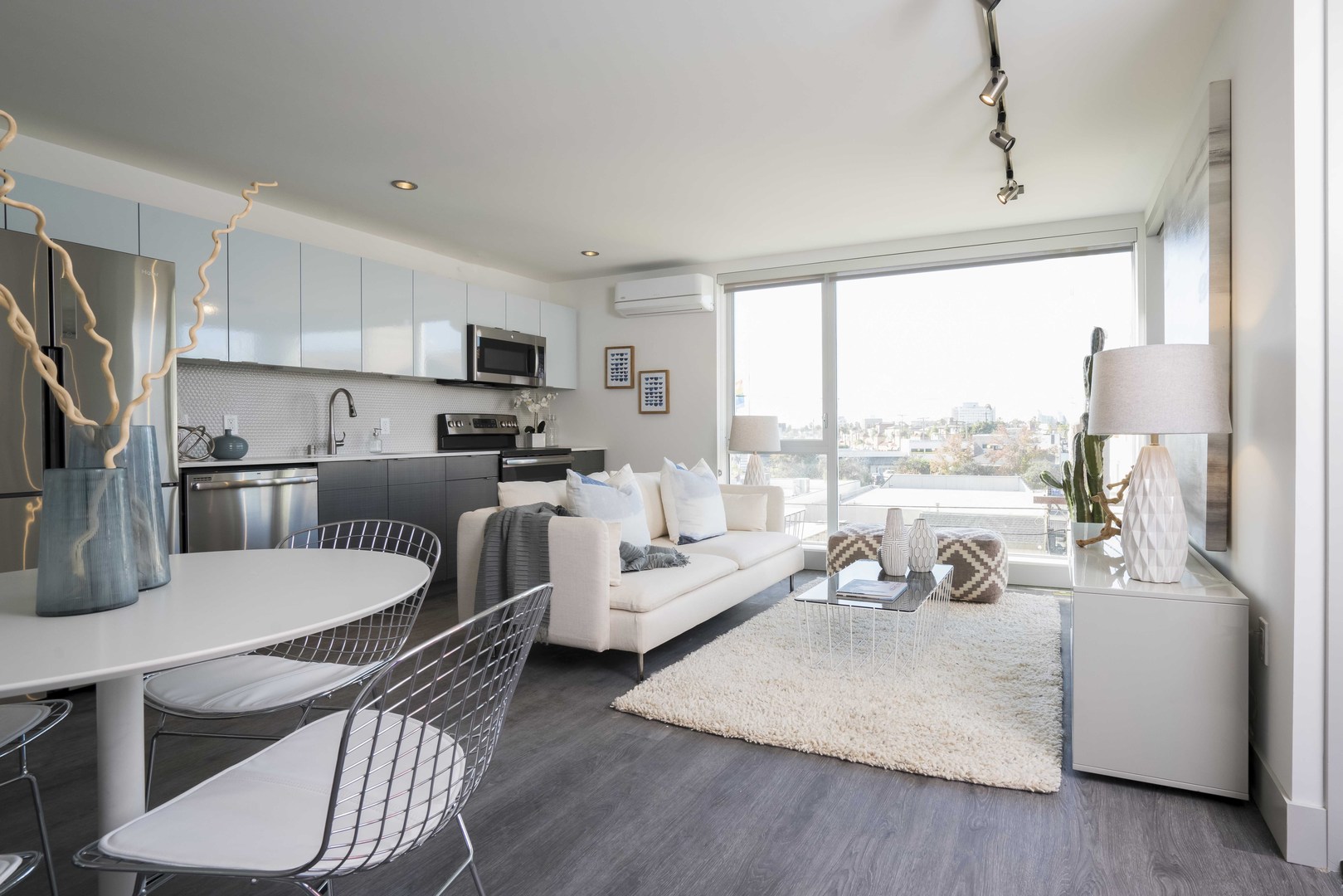 San Diego Apartment: 1642 University Avenue