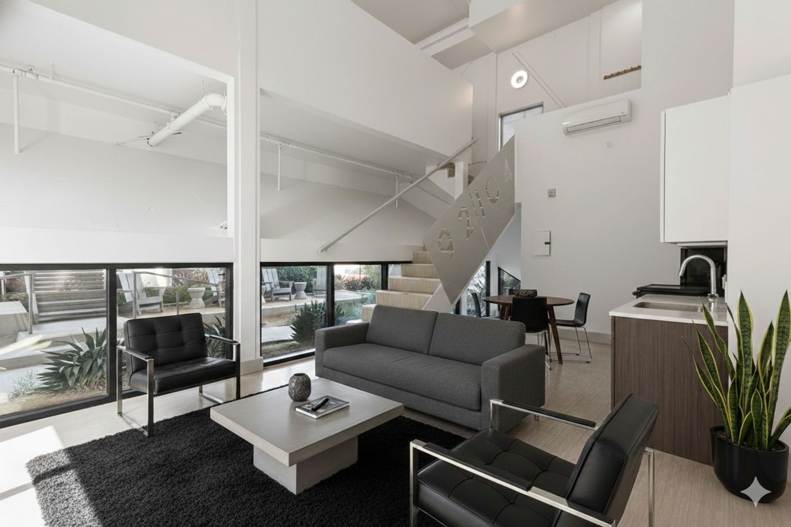 San Diego Apartment: 3077 North Park Way