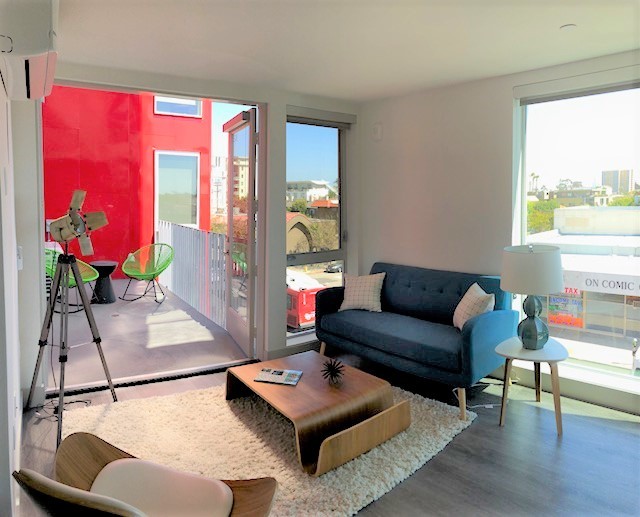 San Diego Apartment: 1642 University Avenue