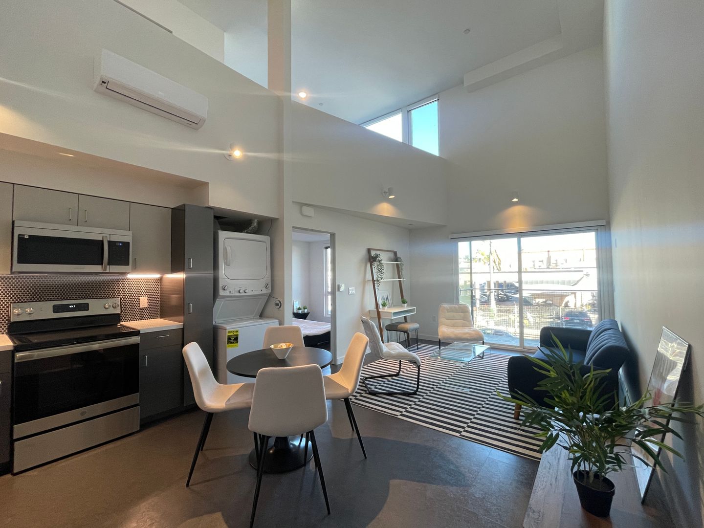San Diego Apartment: 2441 University Ave