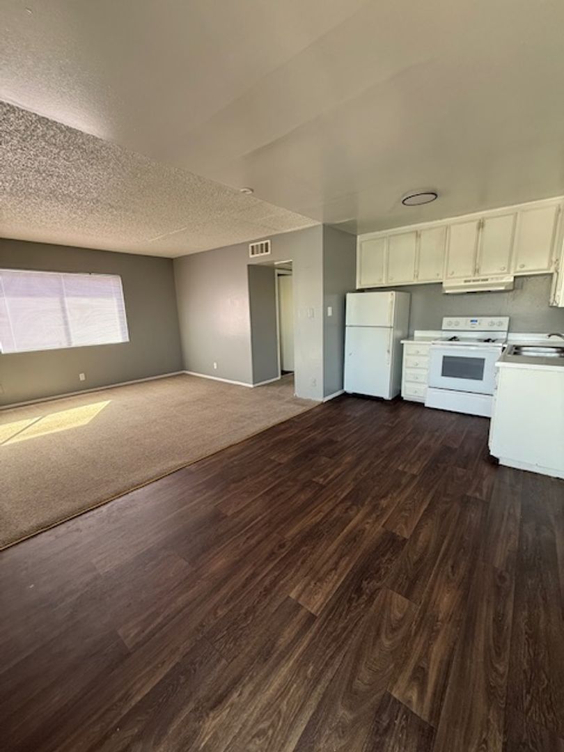 Las Vegas Apartment: 737 Lilly Lane