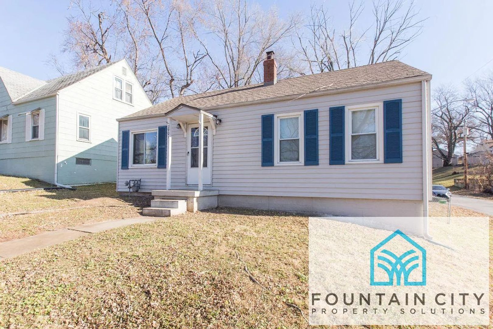 Kansas City House: 3901 North Spruce Avenue