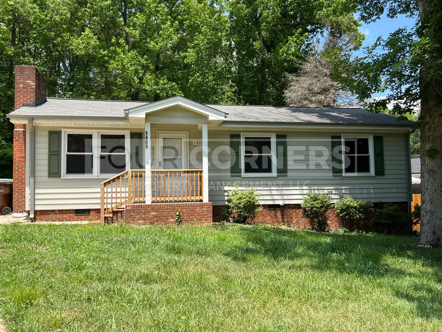 High Point House: 1409 Waterloo Dr