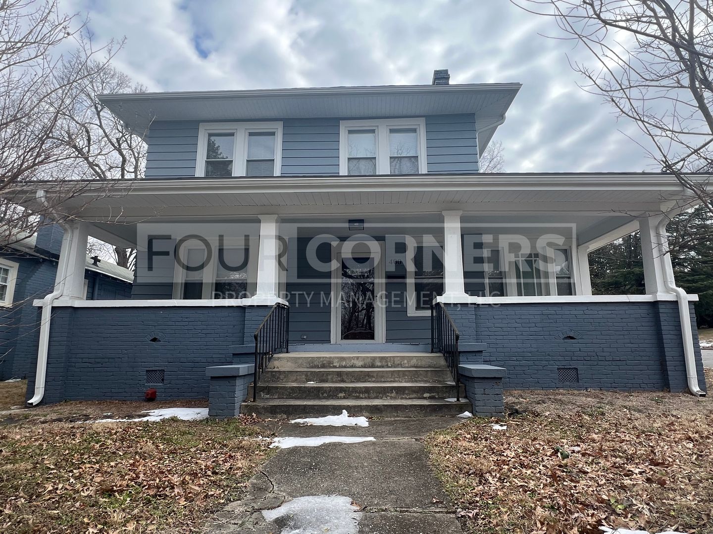 Greensboro House: 400 Beech St