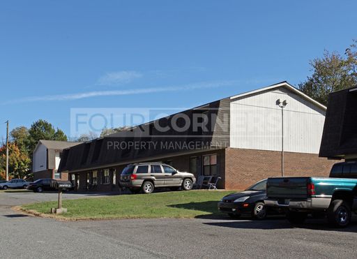 Spacious 2 Bedroom 1.5 Bath Townhome