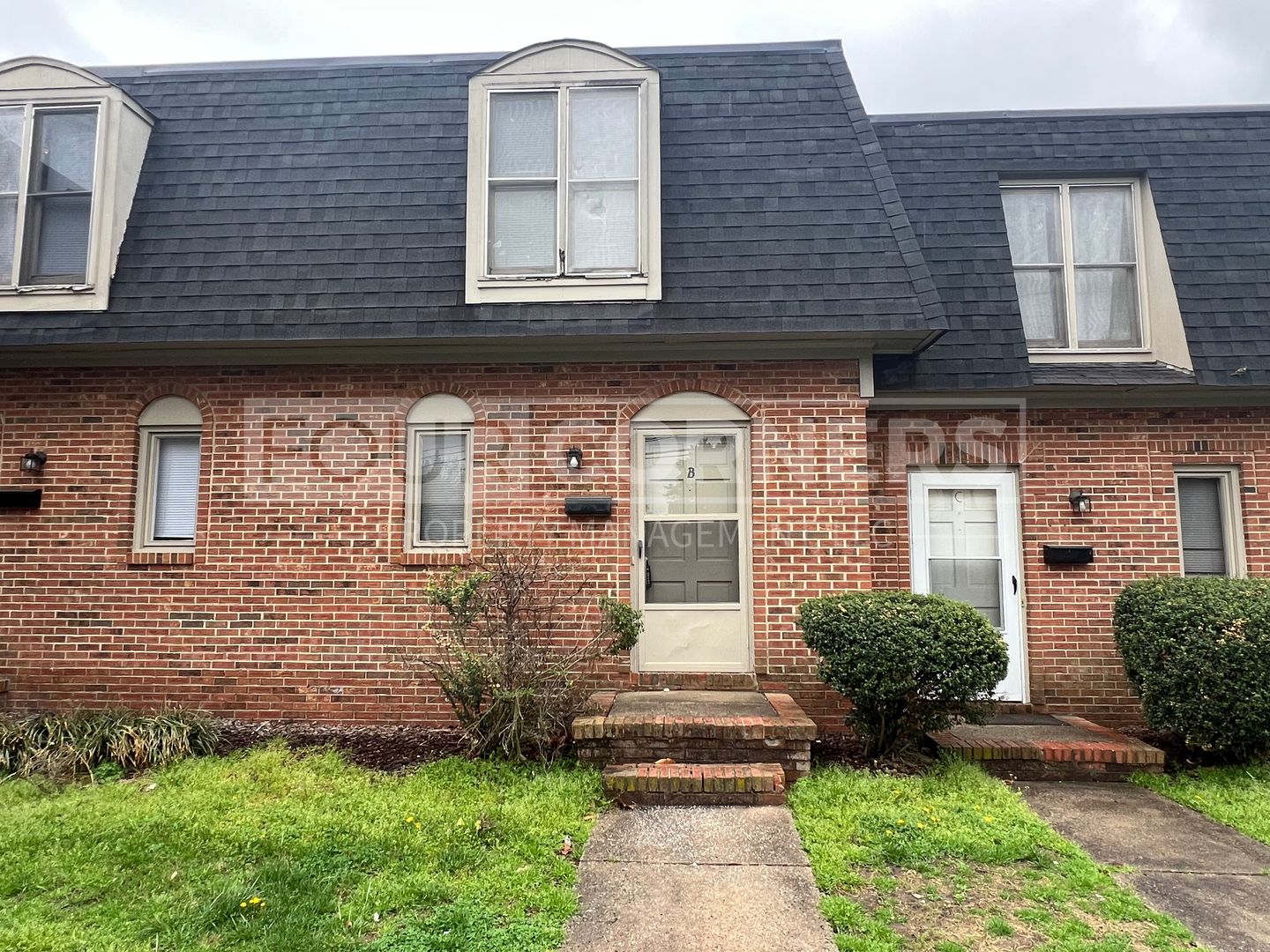 Greensboro Apartment: 2401 Vanstory St