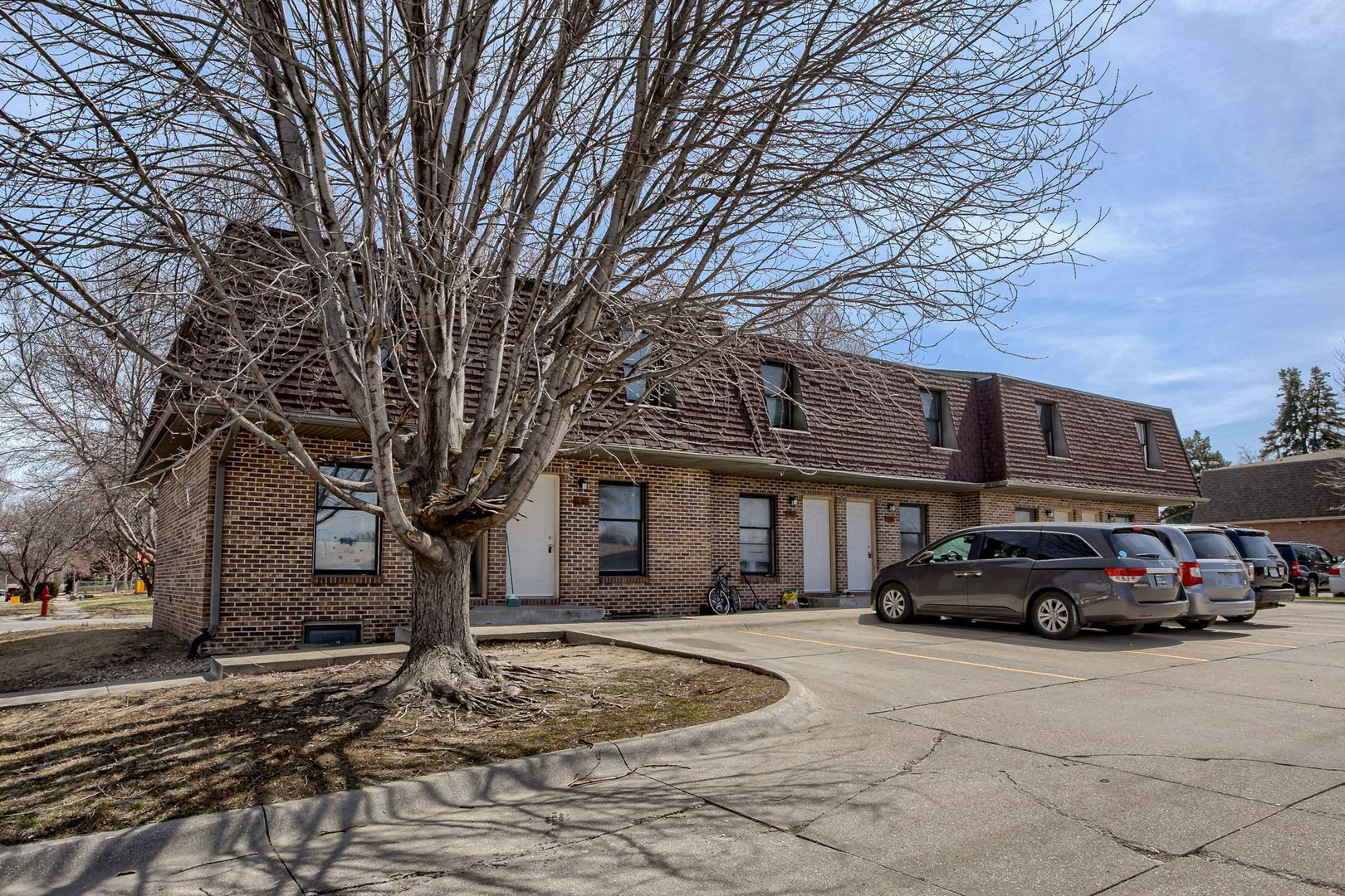 Lincoln Apartment: 1345 N 50th Street