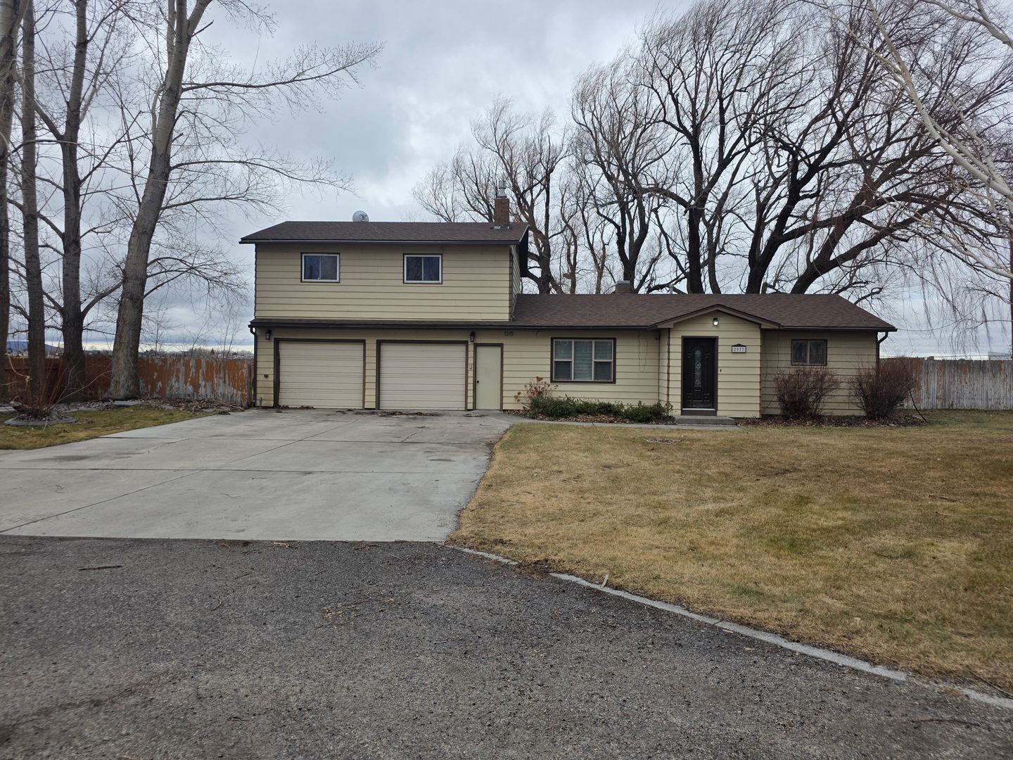 Rexburg House: 2977 N 2000 W