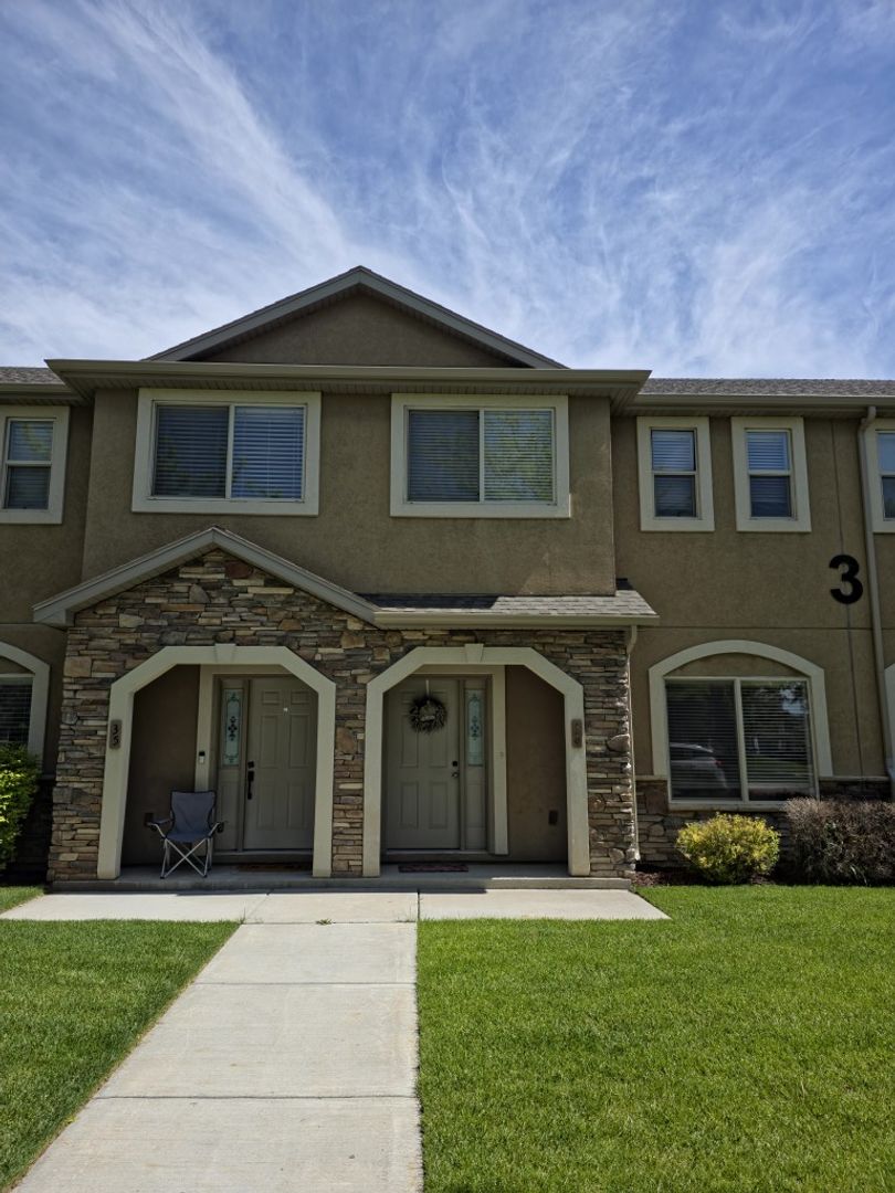 Rexburg Townhome: 565 Pioneer Rd #36