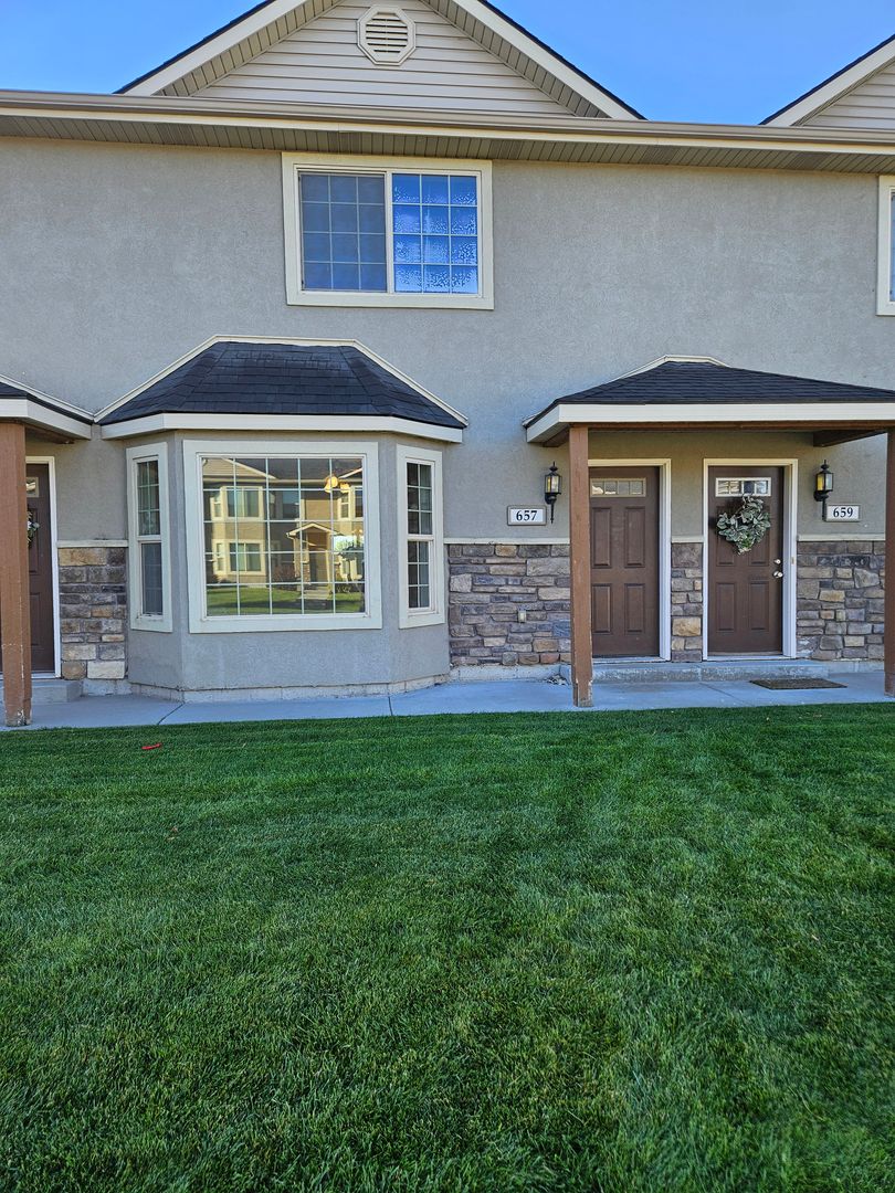 Rexburg Townhome: 657 Trejo