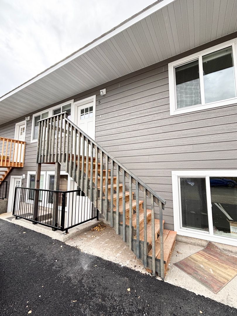 Belgrade Apartment: 806 West Allison