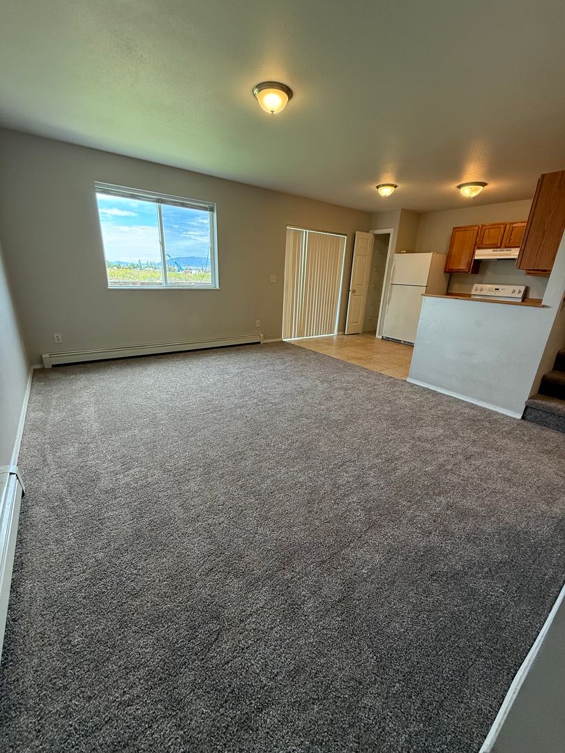 Belgrade Apartment: 1033 North River Rock Drive