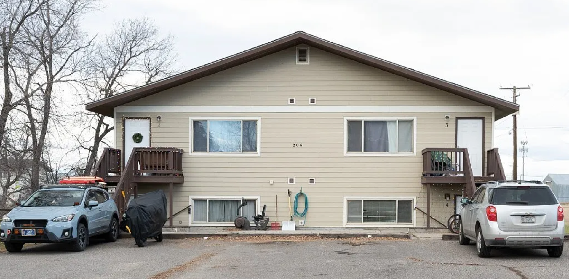 Belgrade Apartment: 206 S Davis