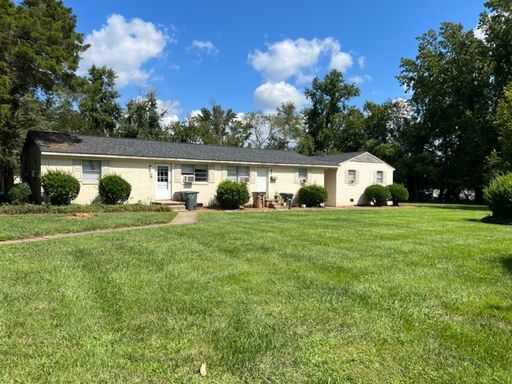 2 Bedroom 1 Bath Apartment – photo 1