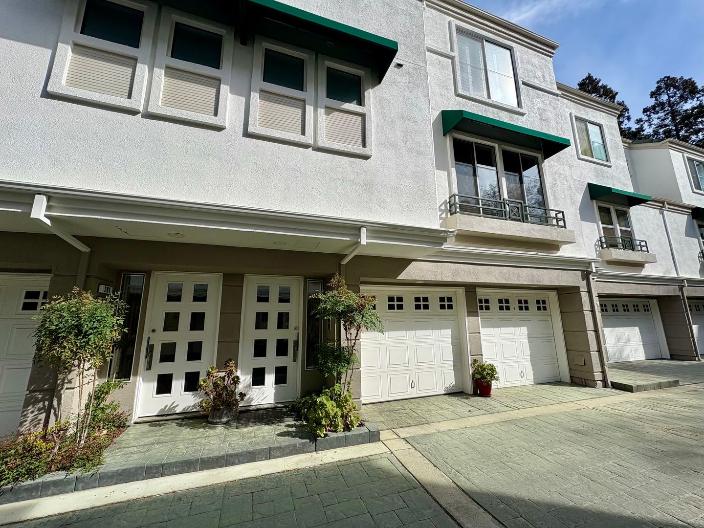 San Jose Condo: 445 Milan Drive #202