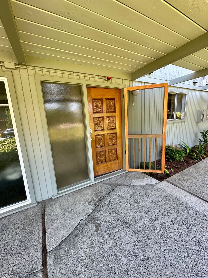 Mountain View Townhome: 2047 Montecito Ave #2
