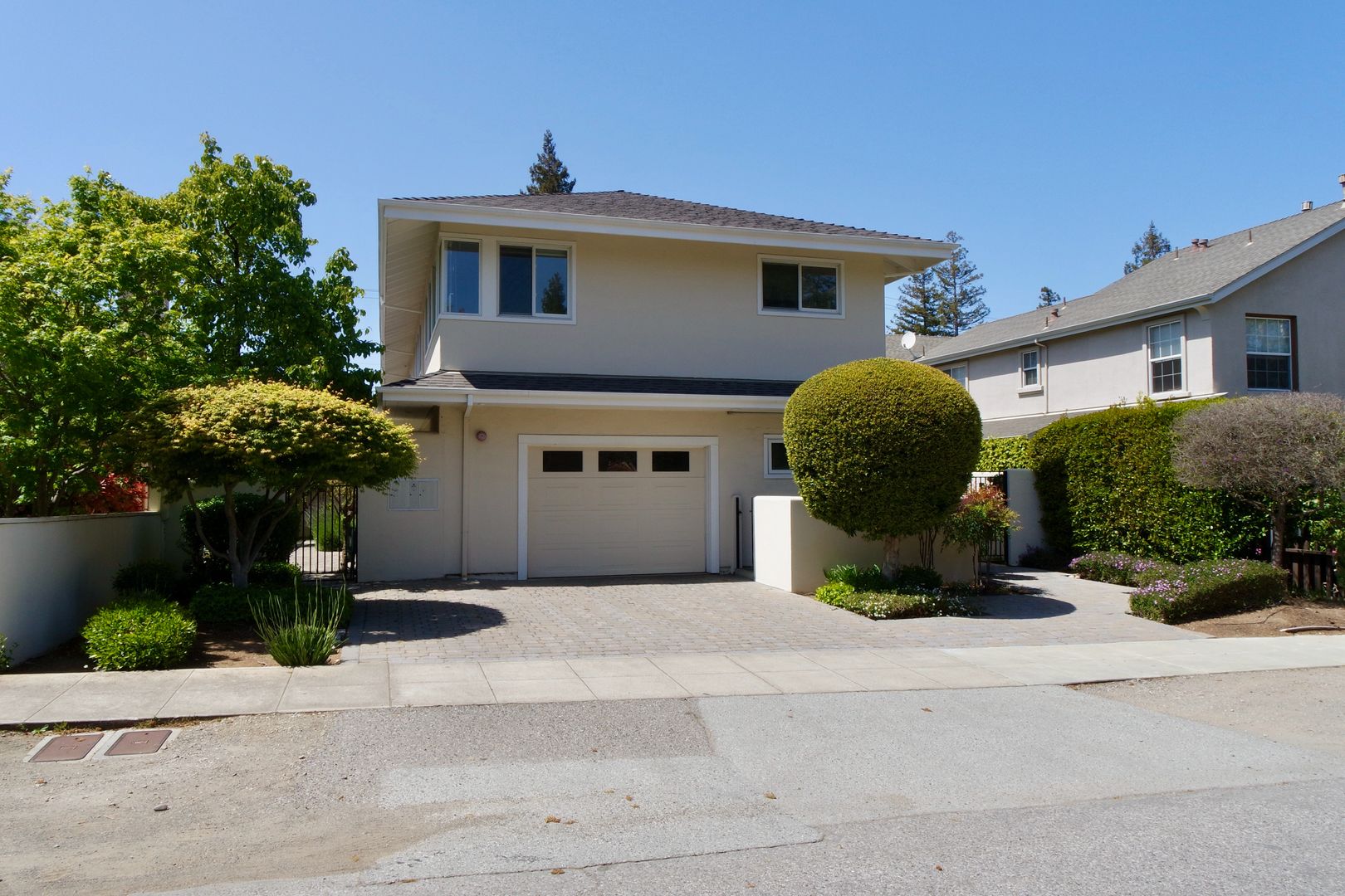 Los Altos Townhome: 466 Tyndall Street