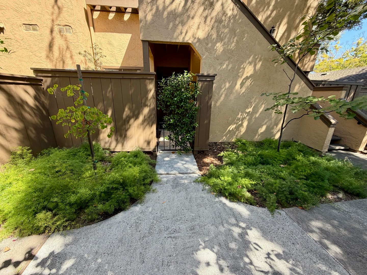 San Jose Condo: 1837 Ashmeade Court