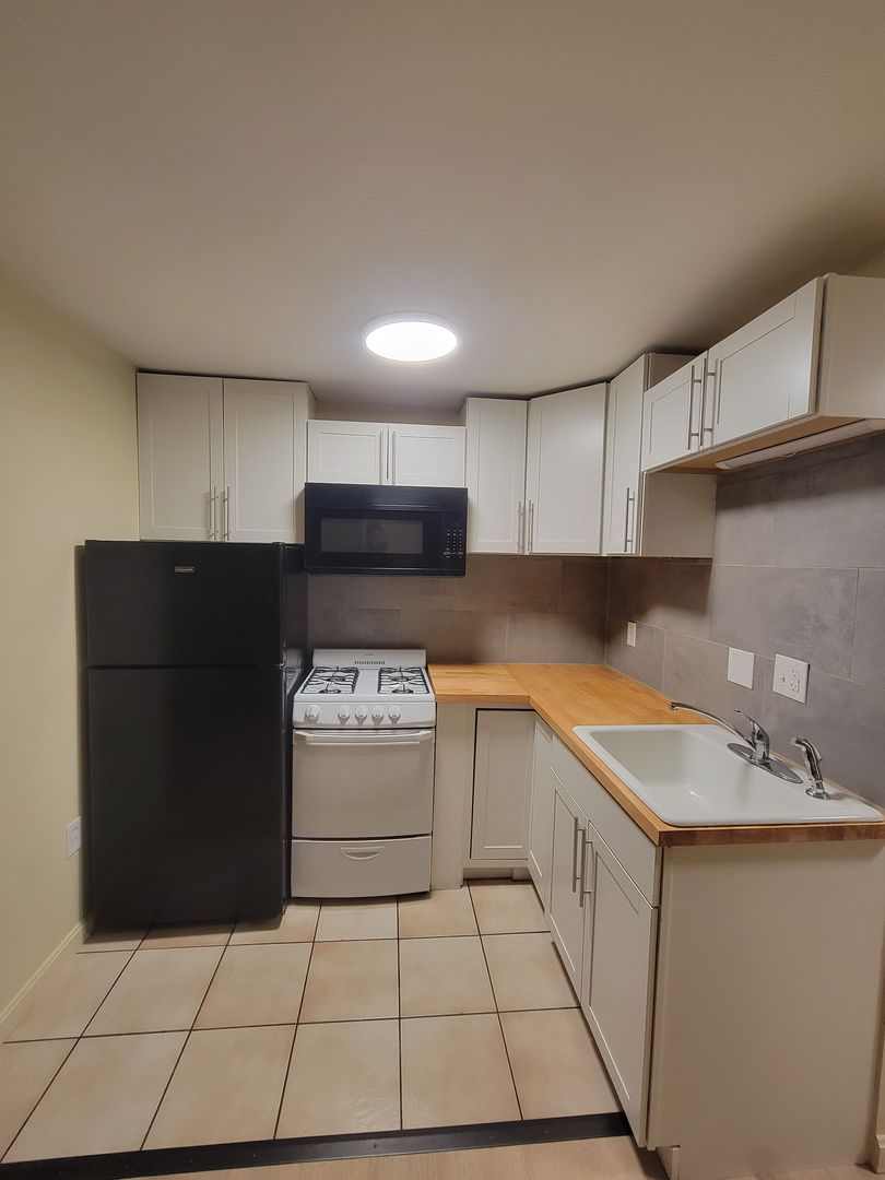 Concord Apartment: 81 Fisherville Road